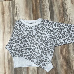 Grey cheetah print cropped sweatshirt. Women’s small.